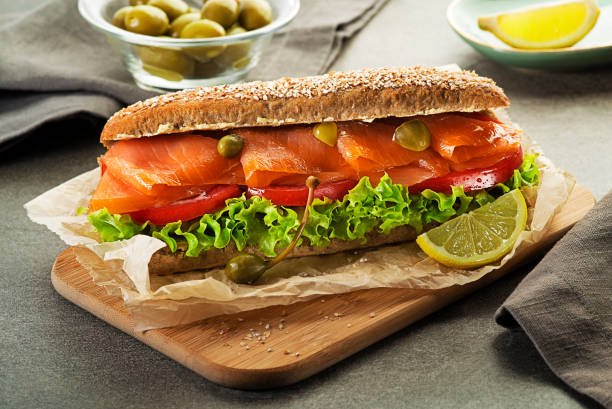 FÜME SOMONLU SANDİVİÇ