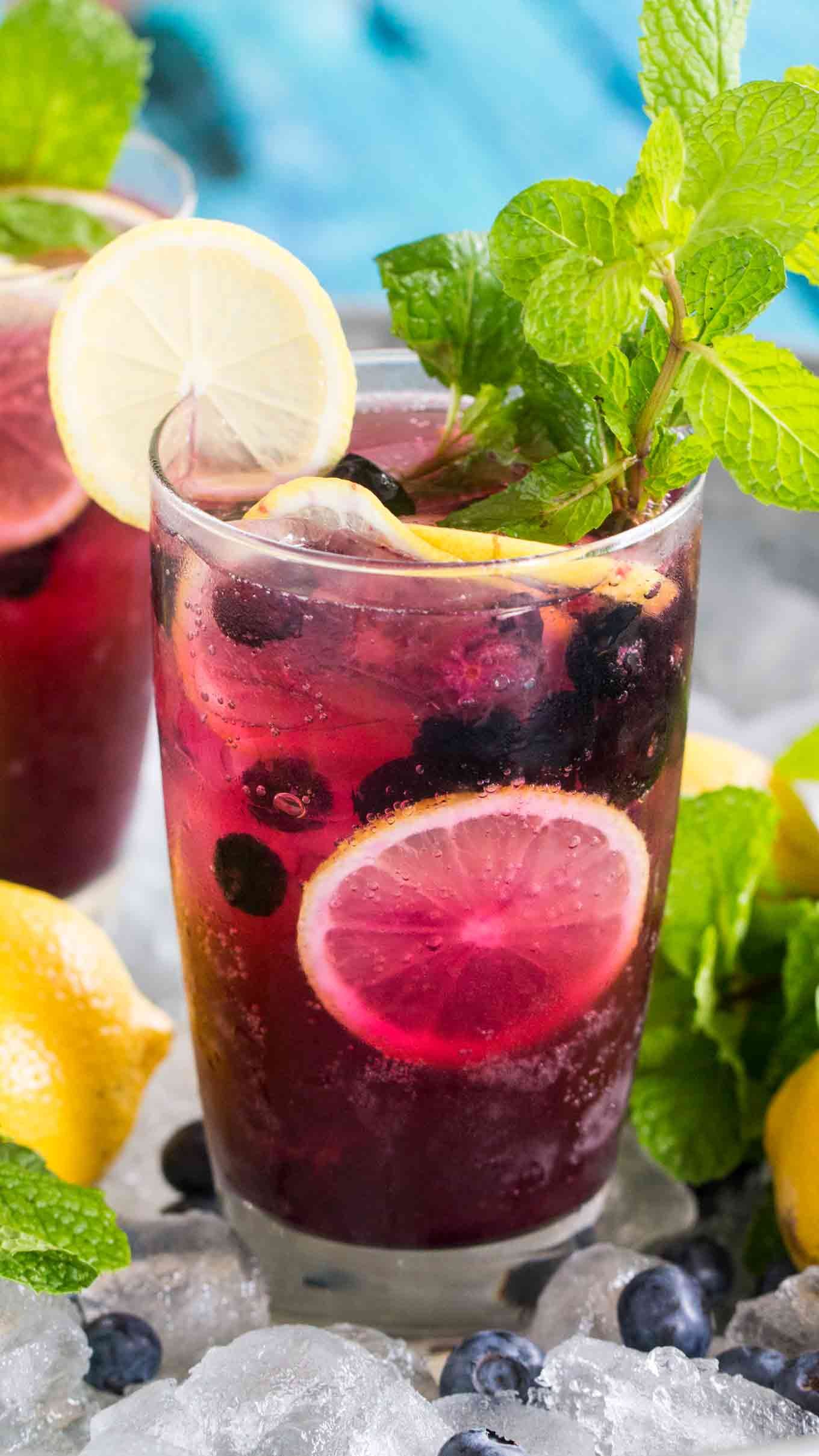 HANDMADE BLUEBERRY LEMONADE