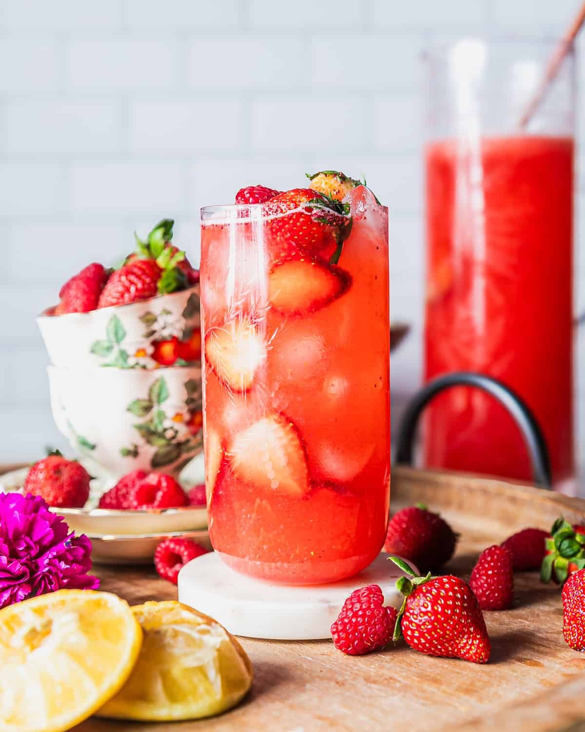 HANDMADE STRAWBERRY LEMONADE